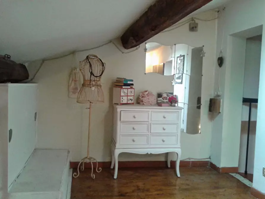 Immagine 8 di Palazzo in vendita  in Vicolo della Tolla a Piombino