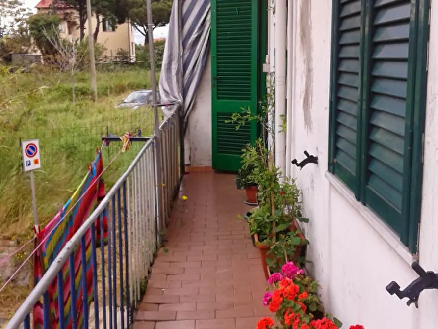 Immagine 9 di Palazzo in vendita  in Vicolo della Tolla a Piombino