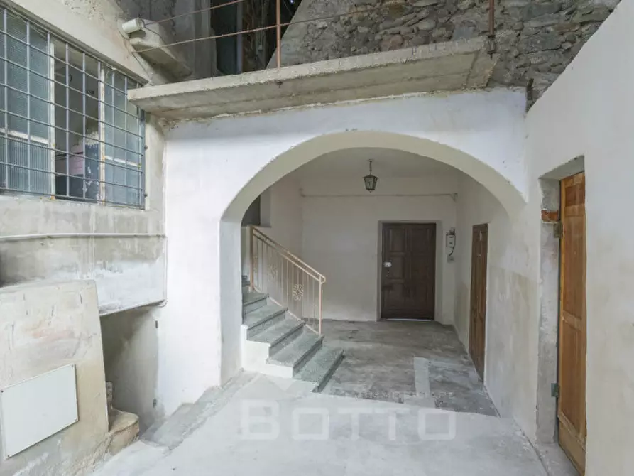 Immagine 3 di Villetta a schiera in vendita  in Via San Giuseppe n 18 a Serravalle Sesia