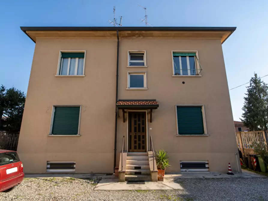 Immagine 2 di Appartamento in vendita  in Via Giuseppe Mazzini 38 a Biassono