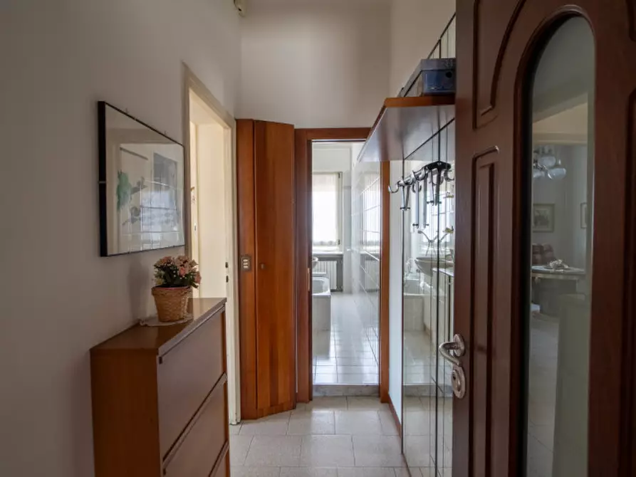 Immagine 10 di Appartamento in vendita  in Via Giuseppe Mazzini 38 a Biassono