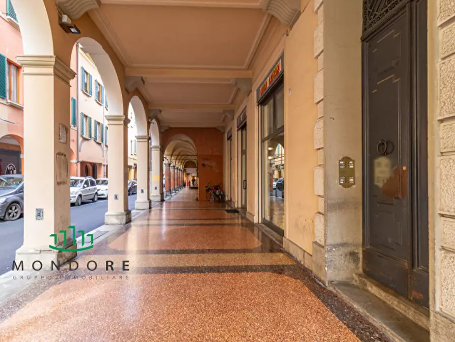 Immagine 27 di Appartamento in vendita  in Via Fondazza 40 a Bologna