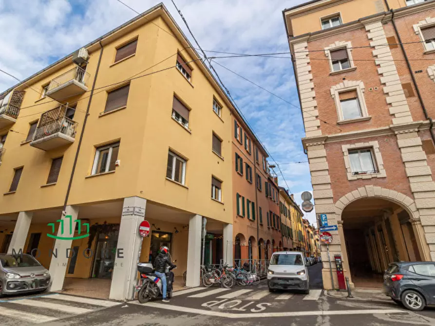 Immagine 30 di Appartamento in vendita  in Via Fondazza 40 a Bologna