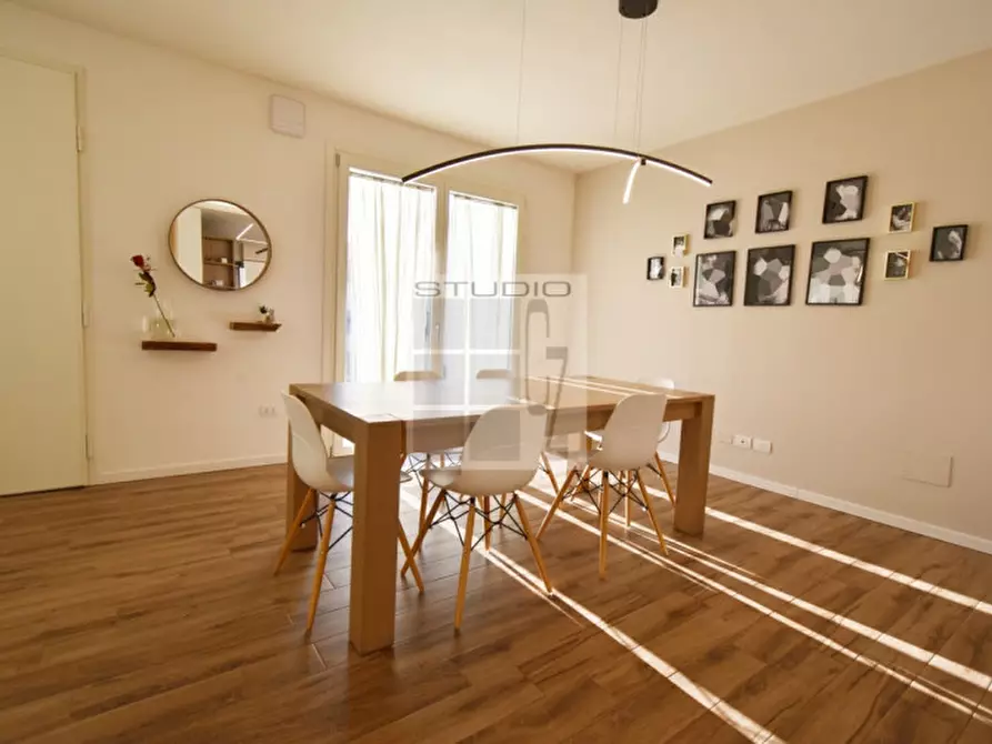 Immagine 6 di Casa quadrifamiliare in vendita  in Via Venier a Loreggia