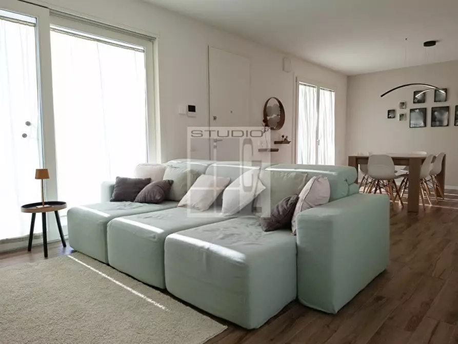 Immagine 10 di Casa quadrifamiliare in vendita  in Via Venier a Loreggia