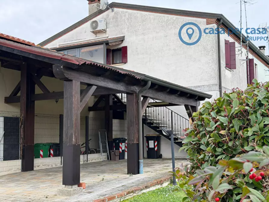 Immagine 17 di Appartamento in vendita  a Rovigo