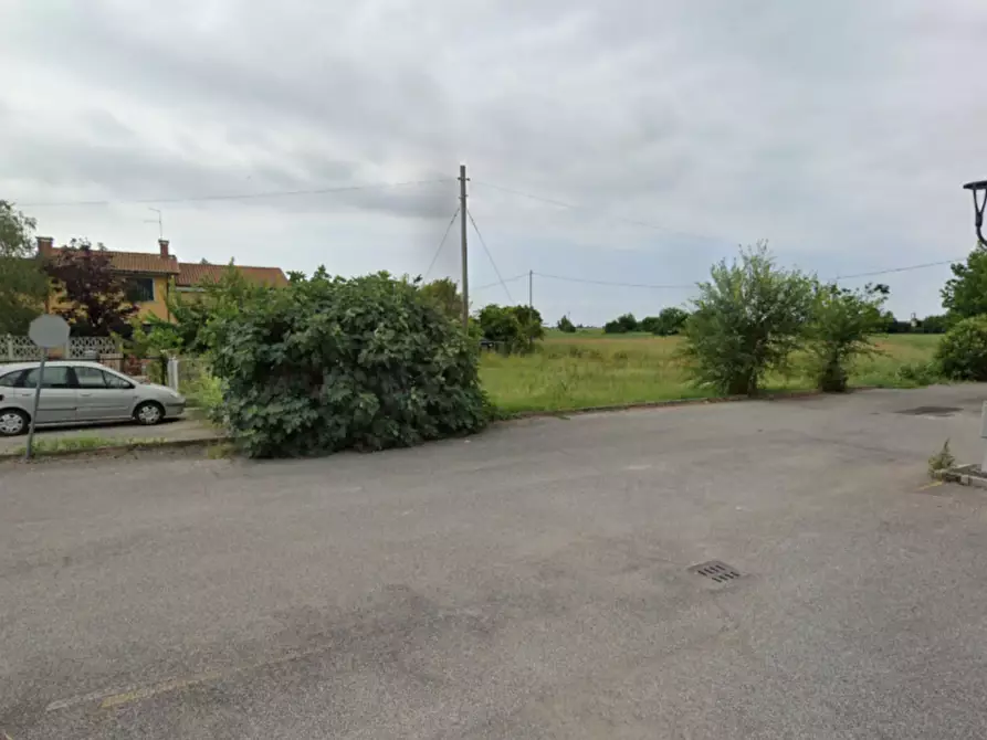 Immagine 3 di Terreno in vendita  in Via Giacomo Puccini a Casaleone