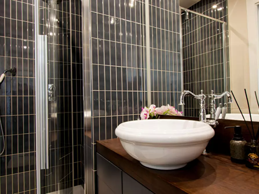 Immagine 14 di Appartamento in vendita  a Prato