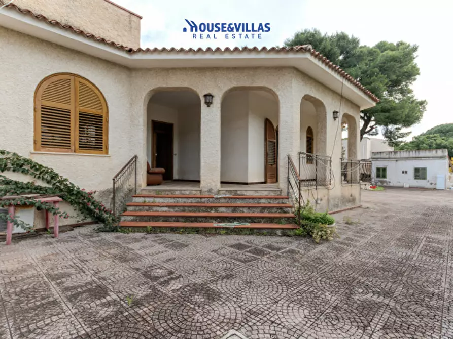 Immagine 13 di Villa in vendita  in VIA DEI TRIREMI a Siracusa