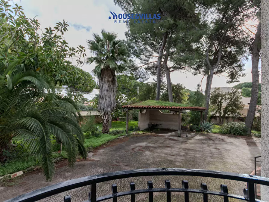 Immagine 23 di Villa in vendita  in VIA DEI TRIREMI a Siracusa