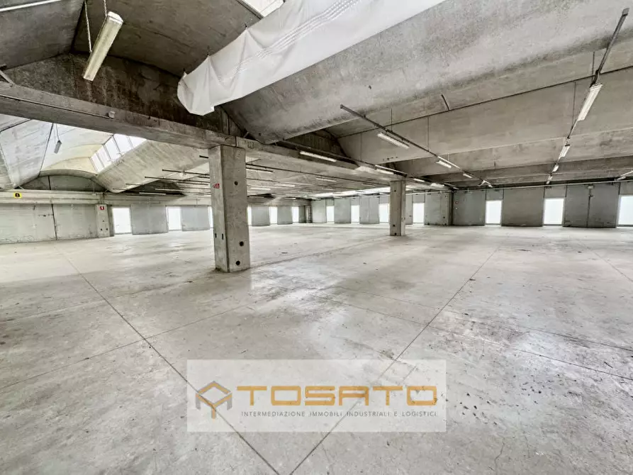 Immagine 5 di Capannone industriale in affitto  a Colognola Ai Colli