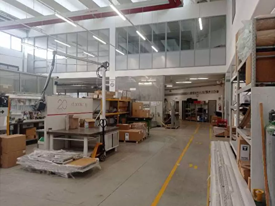 Immagine 9 di Capannone industriale in vendita  in Via Lombardia, 1 a Monastier Di Treviso