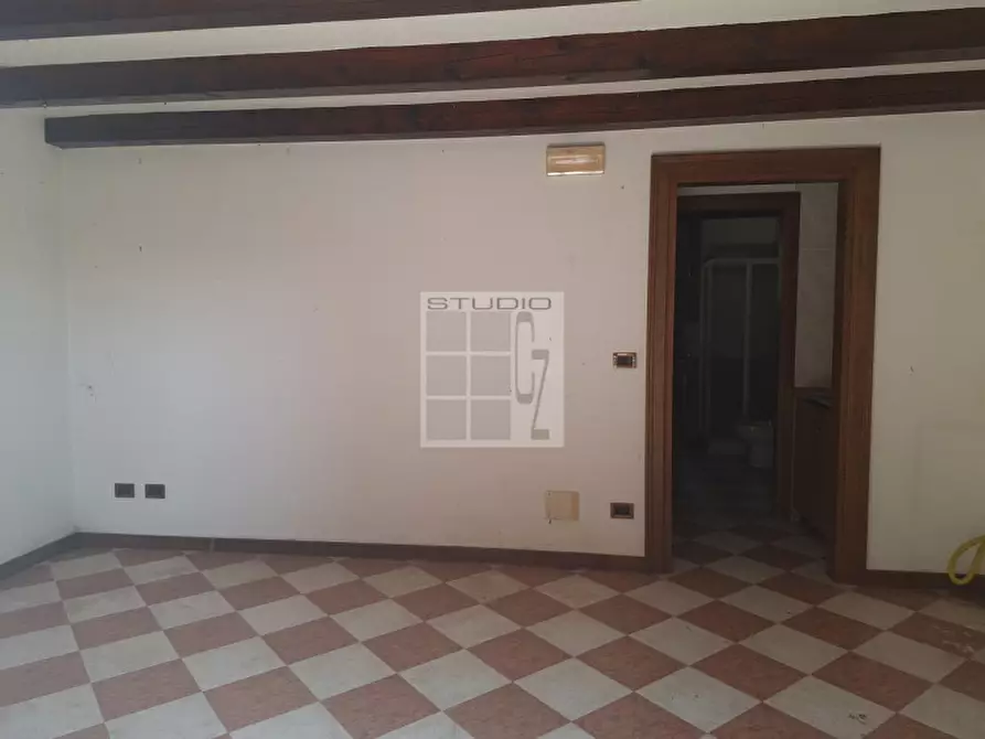 Immagine 1 di Casa indipendente in vendita  in Via Regina Cornaro a Piombino Dese