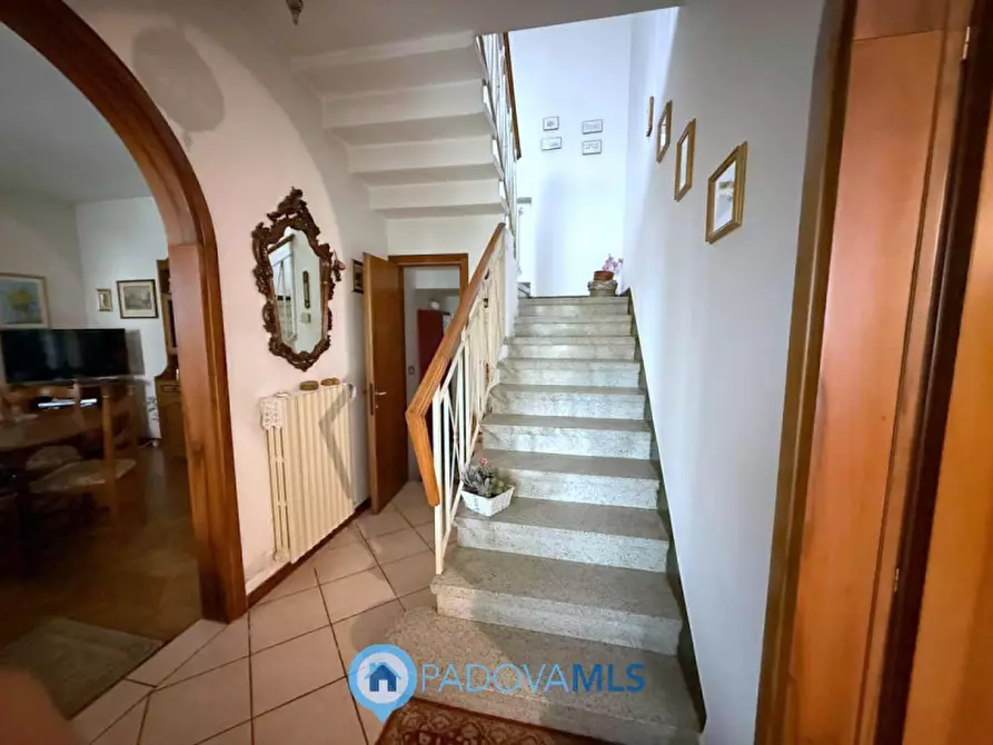 Immagine 3 di Casa indipendente in vendita  in Via Roma a Albignasego