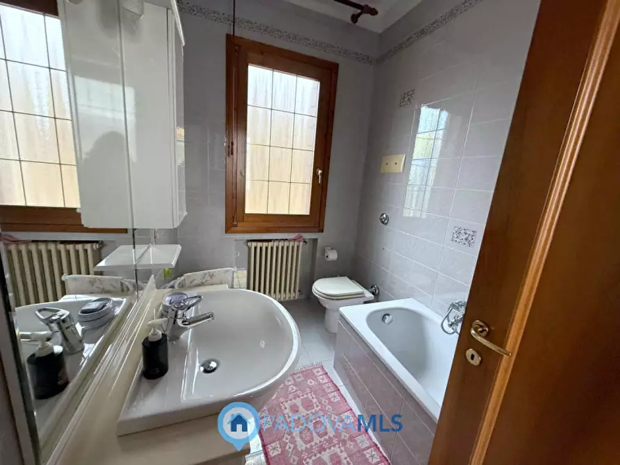 Immagine 14 di Casa indipendente in vendita  in Via Roma a Albignasego