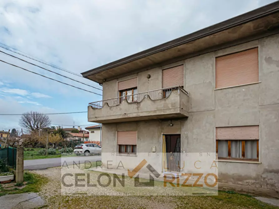 Immagine 2 di Casa bifamiliare in vendita  in Via Fratelli Bandiera, 46 a Bagnoli Di Sopra