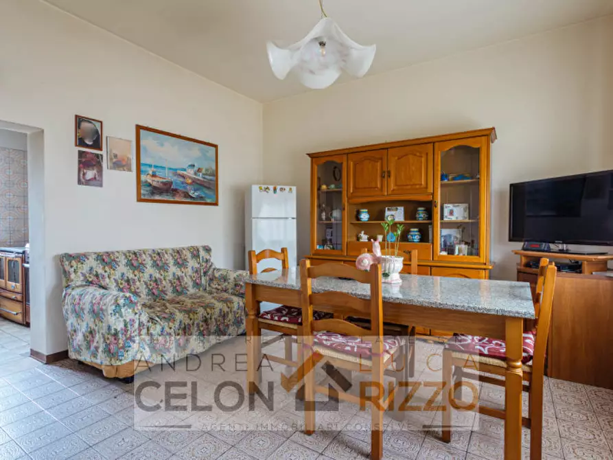 Immagine 5 di Casa bifamiliare in vendita  in Via Fratelli Bandiera, 46 a Bagnoli Di Sopra