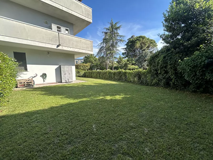 Immagine 10 di Appartamento in vendita  in Via Giovanni Pascoli a Rovigo