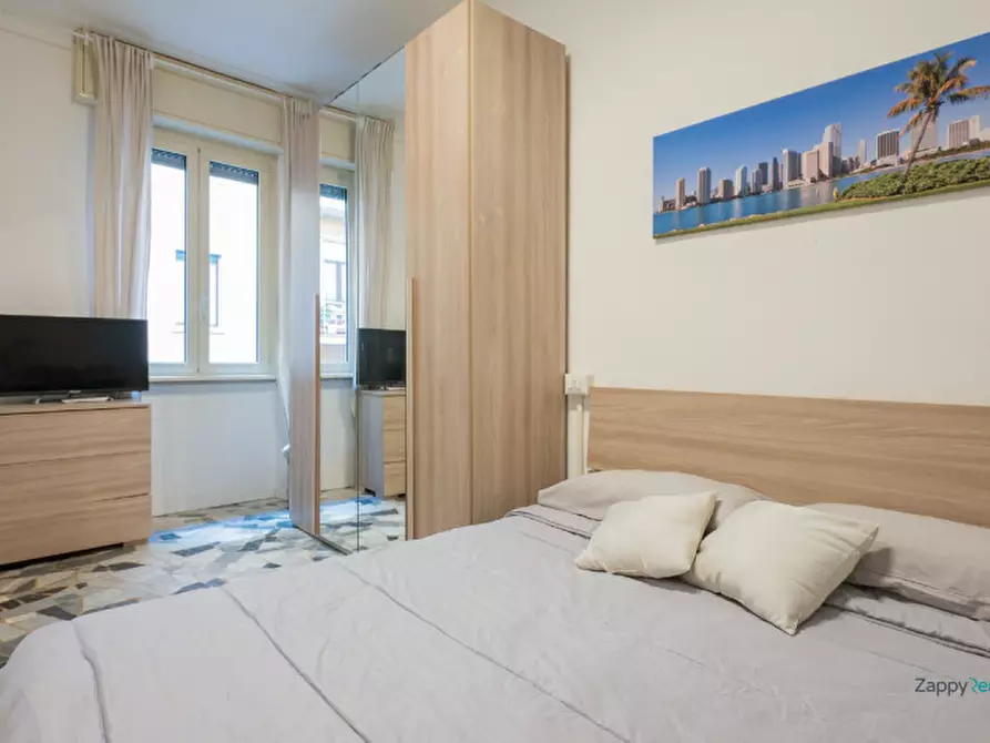 Immagine 2 di Camera in affitto  in Via Felice Casati, 39 a Milano