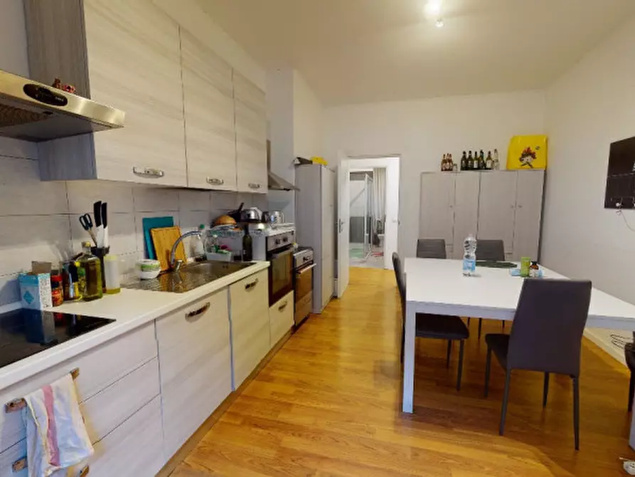 Immagine 6 di Camera in affitto  in Via Felice Casati, 39 a Milano