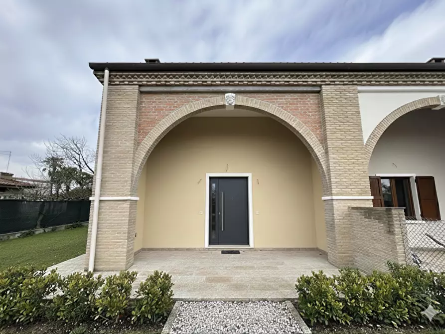 Immagine 2 di Casa bifamiliare in vendita  a Fosso'