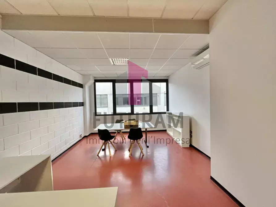 Immagine 15 di Ufficio in affitto  in Via Roma 1 a Camisano Vicentino