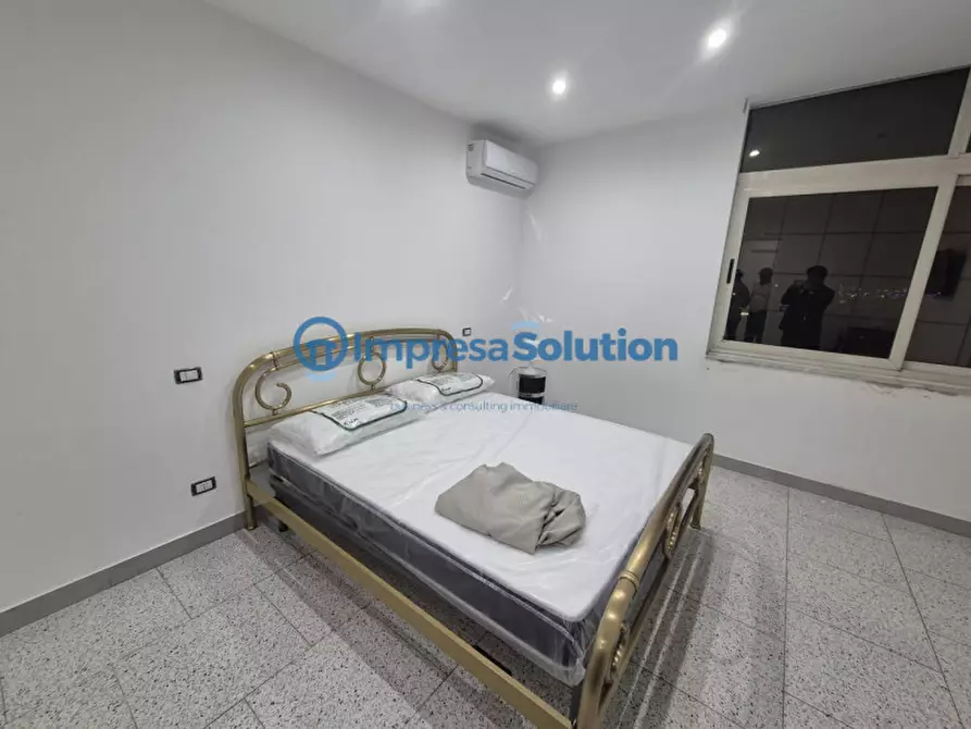 Immagine 4 di Camera in affitto  in Via Giacomo Savarese a Napoli