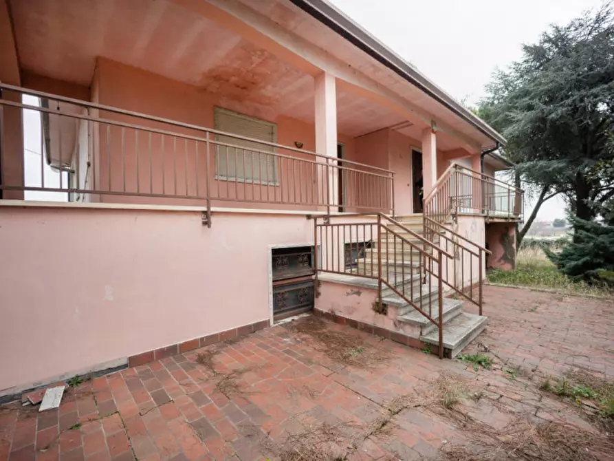 Immagine 1 di Casa bifamiliare in vendita  in VIA TIRO A SEGNO a Cologna Veneta