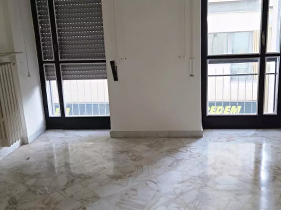 Immagine 8 di Appartamento in vendita  a Andria