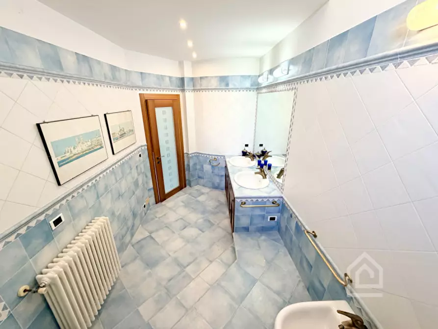 Immagine 45 di Villa in vendita  in Via Rossina 1 a Castagneto Po