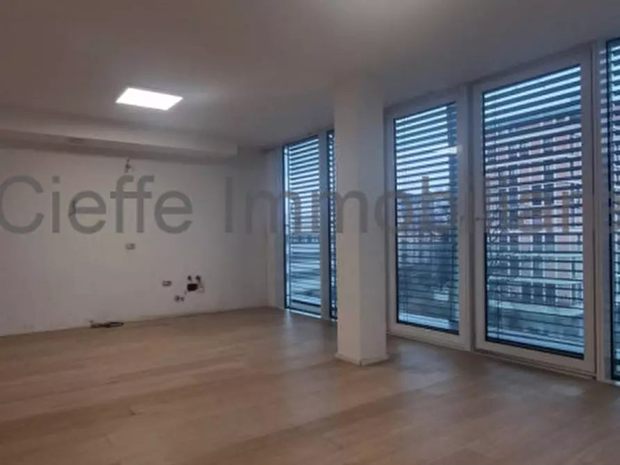 Immagine 2 di Appartamento in vendita  in Largo Europa a Padova