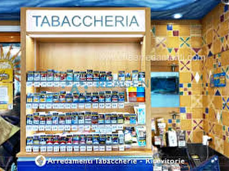 Immagine 1 di Attività commerciale in vendita  a Lonigo