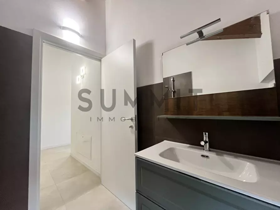 Immagine 13 di Appartamento in vendita  in via Pasubio a Schio