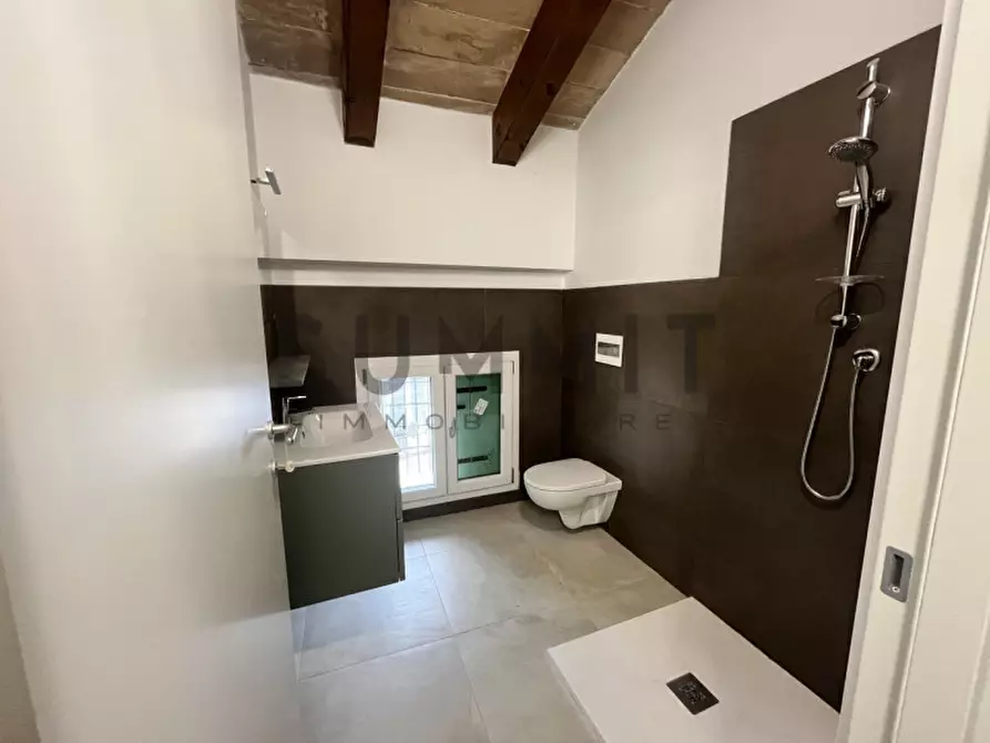 Immagine 15 di Appartamento in vendita  in via Pasubio a Schio