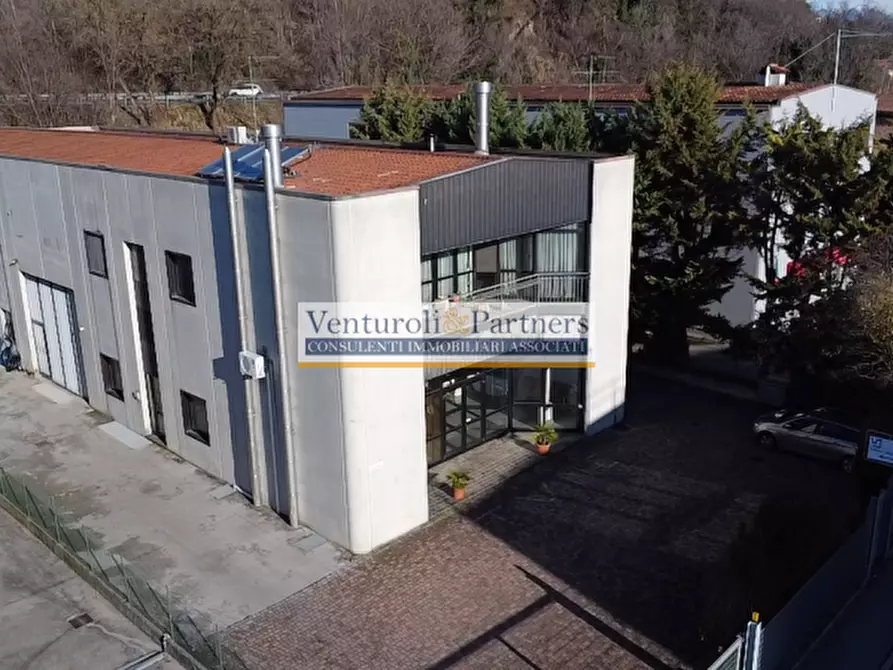 Immagine 1 di Capannone industriale in vendita  in Via dell'Artigianato a Padenghe Sul Garda