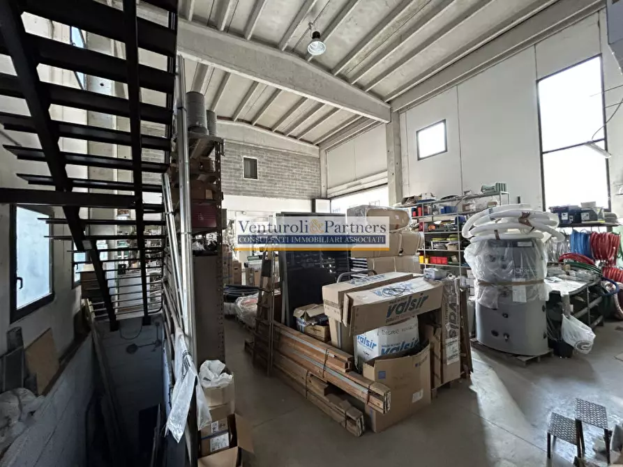 Immagine 10 di Capannone industriale in vendita  in Via dell'Artigianato a Padenghe Sul Garda
