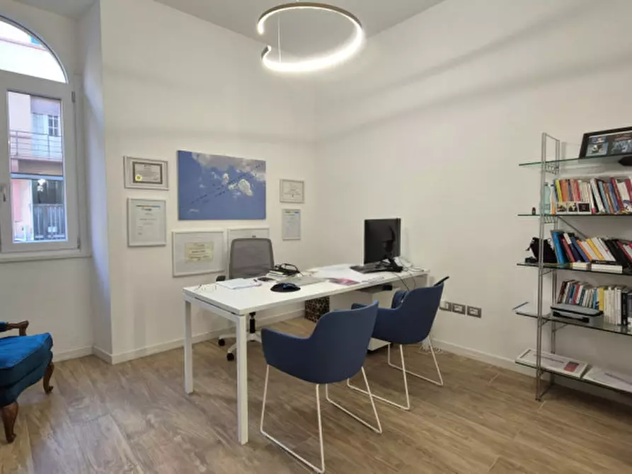 Immagine 9 di Appartamento in vendita  in via Carducci a Cagliari