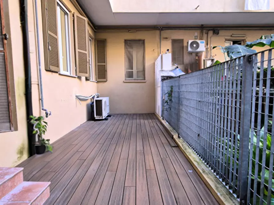 Immagine 14 di Appartamento in vendita  in via Carducci a Cagliari