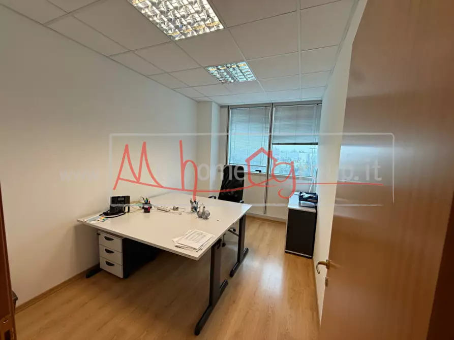 Immagine 5 di Ufficio in vendita  in via delle industrie a Padova