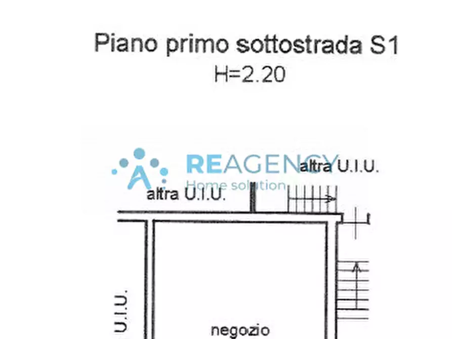 Immagine 14 di Negozio in vendita  in Piazzale Vittoria 49 a Piovene Rocchette