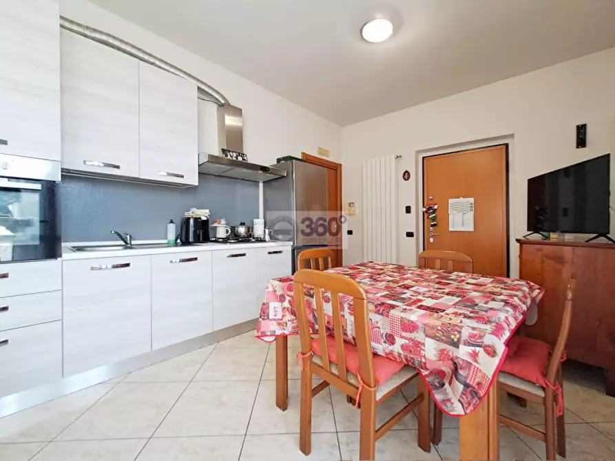 Immagine 5 di Appartamento in vendita  in Via Don Angelo Roveglia a Corte Franca