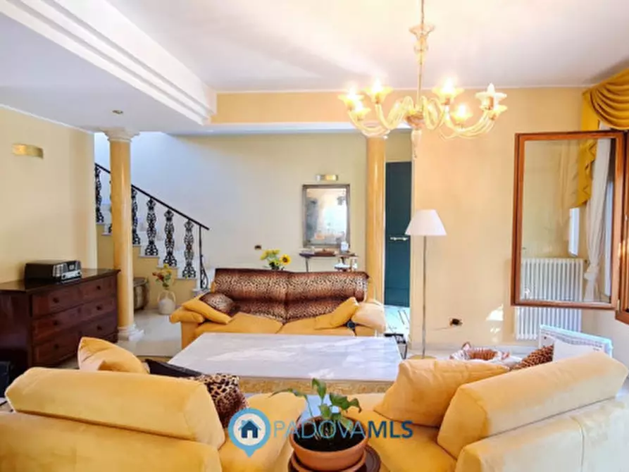 Immagine 37 di Casa indipendente in vendita  in Viale delle Terme a Abano Terme