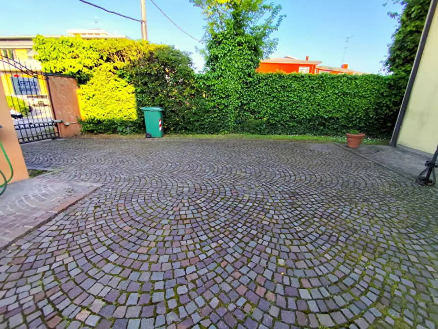 Immagine 44 di Casa indipendente in vendita  in Viale delle Terme a Abano Terme