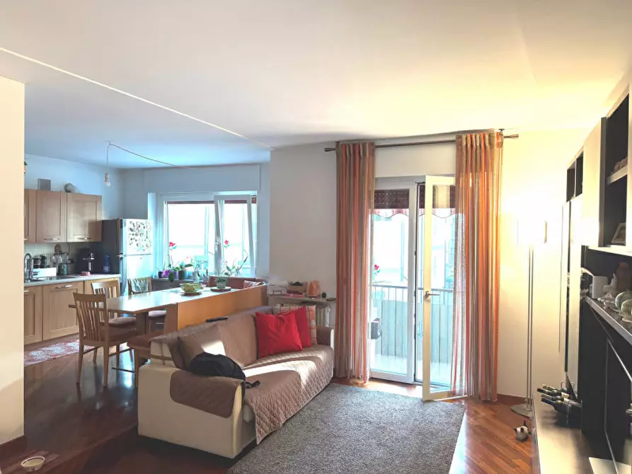 Immagine 2 di Appartamento in vendita  in Via Rovigo - Rovigostraße a Bolzano