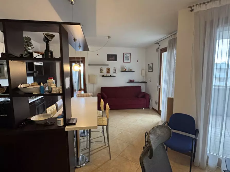 Immagine 8 di Appartamento in vendita  in via zandonai a Venezia