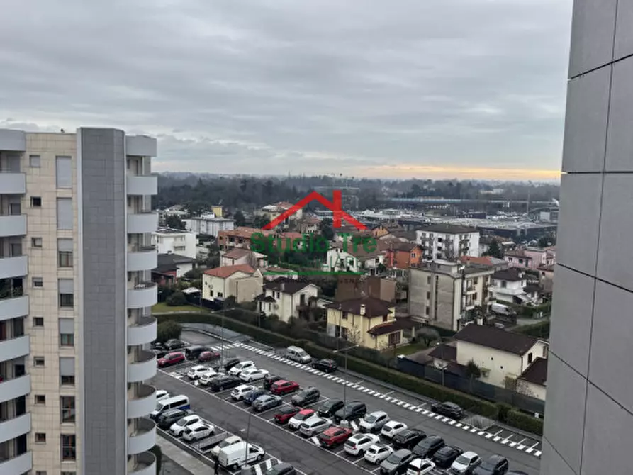 Immagine 1 di Appartamento in vendita  in via zandonai a Venezia