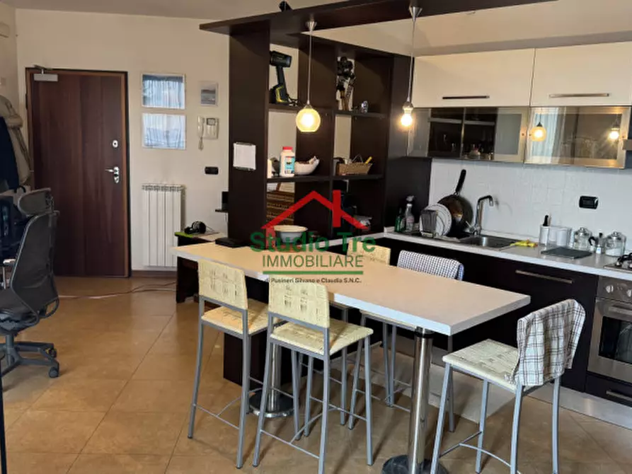 Immagine 3 di Appartamento in vendita  in via zandonai a Venezia