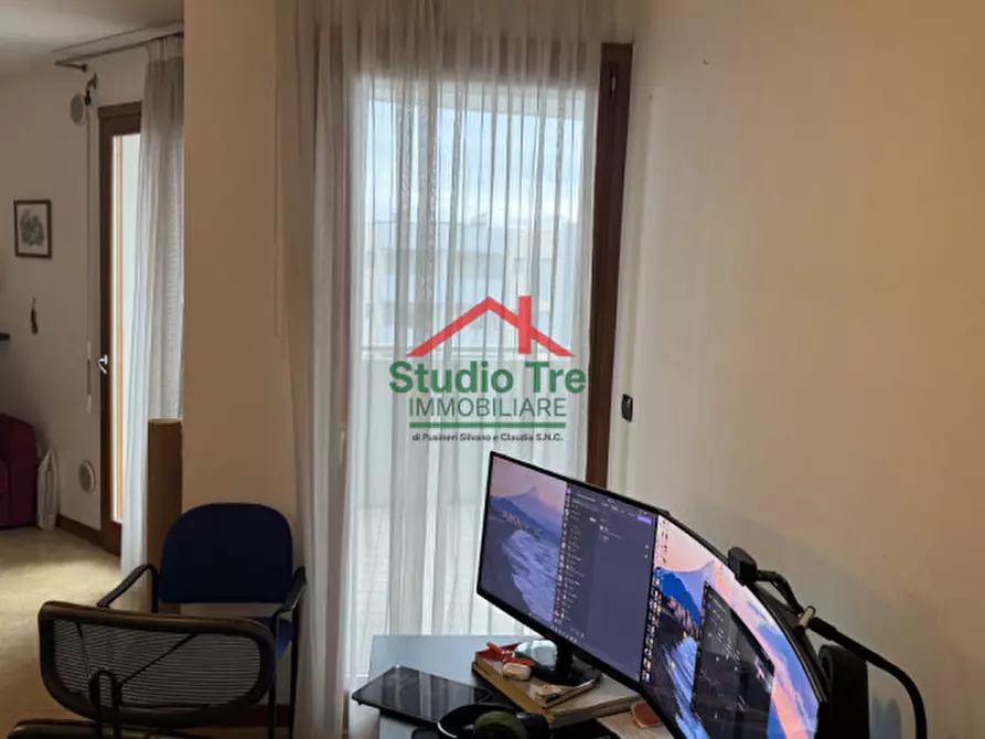 Immagine 23 di Appartamento in vendita  in via zandonai a Venezia