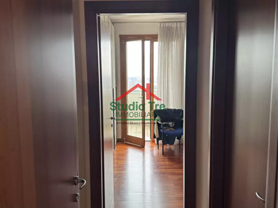 Immagine 25 di Appartamento in vendita  in via zandonai a Venezia