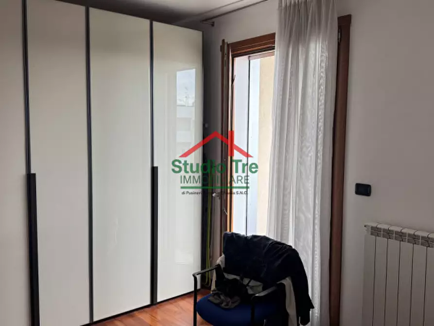 Immagine 26 di Appartamento in vendita  in via zandonai a Venezia